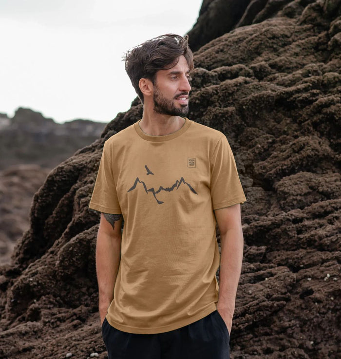 Ladhar Bheinn Men's T-shirt (Black)