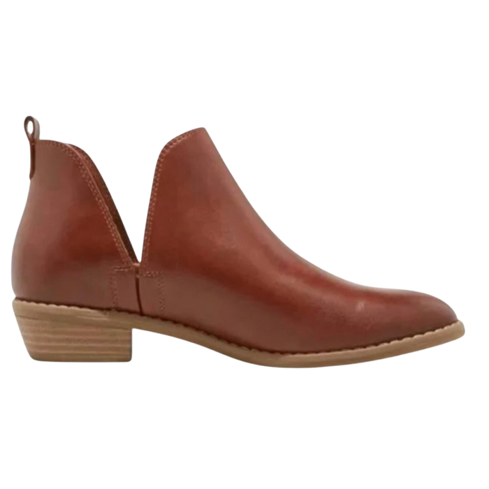 Universal Thread Women’s Rylie Chic Dark Cognac Booties