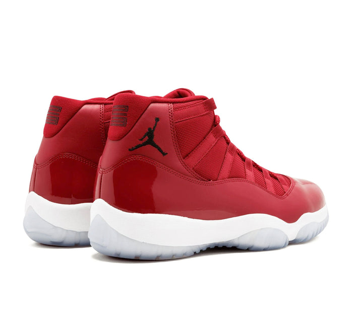 Jordan 11 "Retro Red"