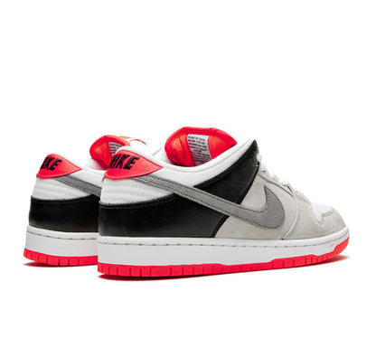 Nike Dunk "Infrared"