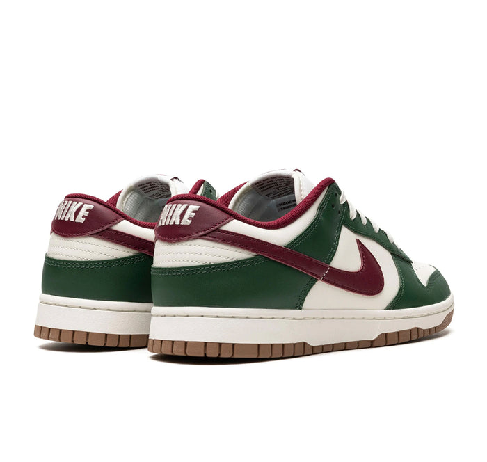 Nike Dunk Low "Gorge Green"