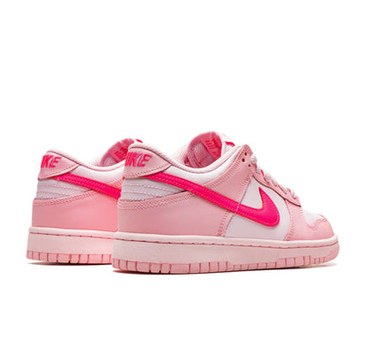 Nike Dunk Low Triple Pink