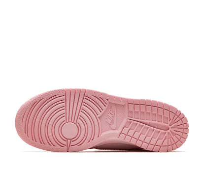 Nike Dunk Low Triple Pink