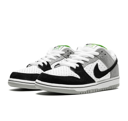 Nike SB Dunk Low "Chlorophyll"