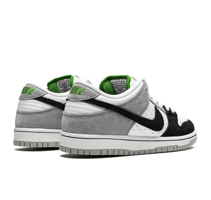 Nike SB Dunk Low "Chlorophyll"