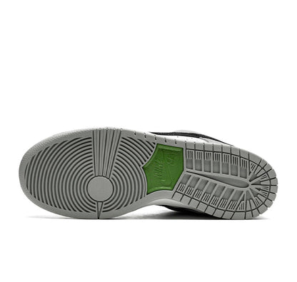 Nike SB Dunk Low "Chlorophyll"