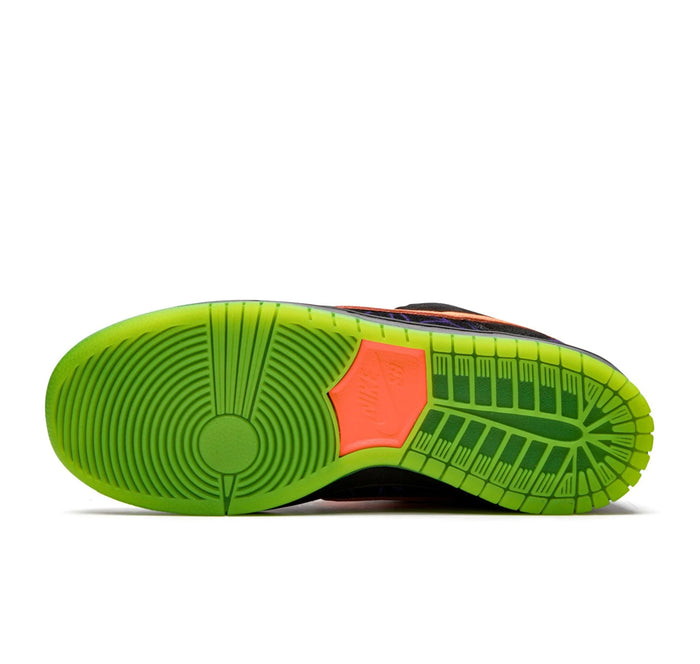 Nike SB Dunk Low "Night of Mischief Halloween"