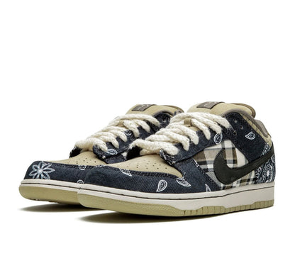 Nike SB Dunk Low "Travis Scott"