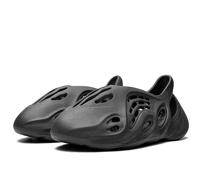 Yeezy Foam RNNR Black