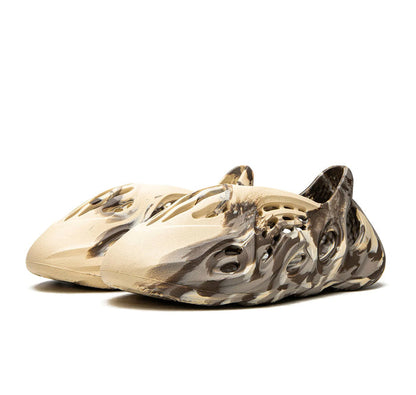 Yeezy Foam RNNR MX Cream Clay