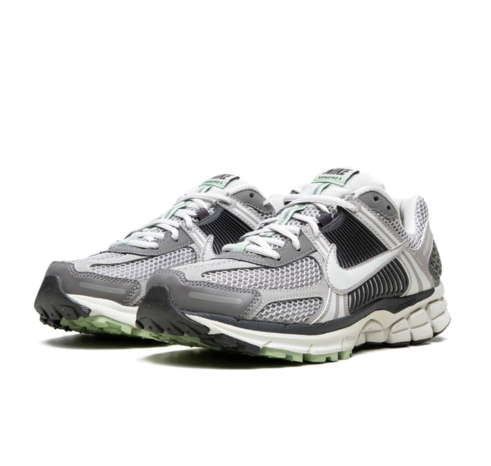 Nike Zoom Vomero 5 Cobblestone Flat Pewter
