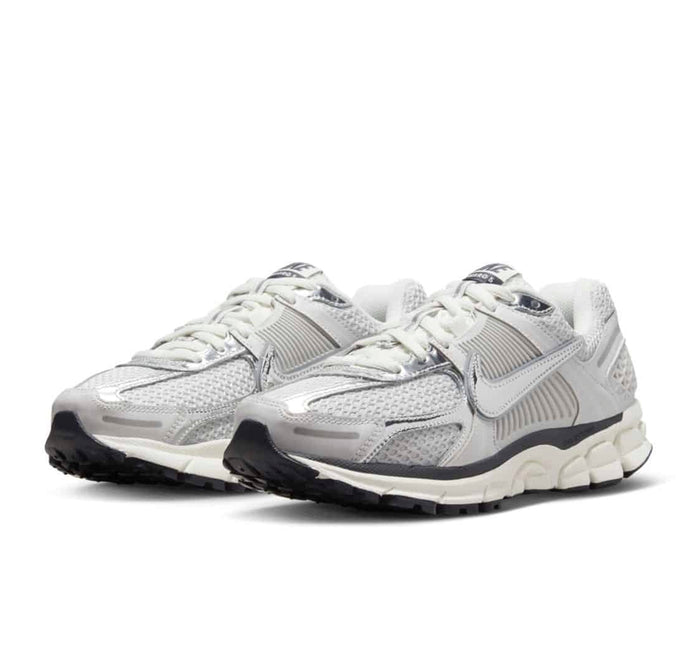 Nike Zoom Vomero 5 Photon Dust Metallic Silver