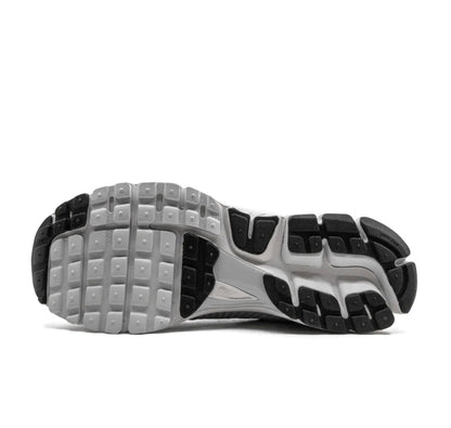 Nike Zoom Vomero 5 Vast Grey